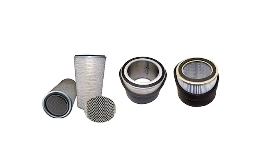Cuatro filtros de aire industriales cilíndricos cuyo soporte y malla de retención están hechos con metal desplegado fino de AHOSA.
